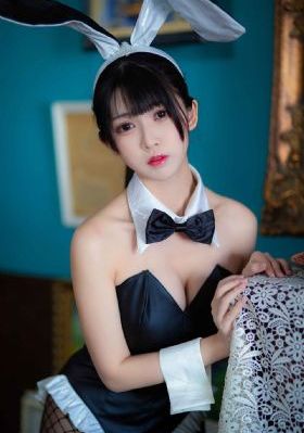 当着爸爸的面和同学偷情-欧美国语版高清